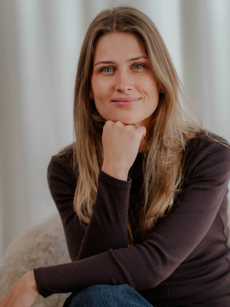 Instagram post from byannedehollander. This post is in position 0.