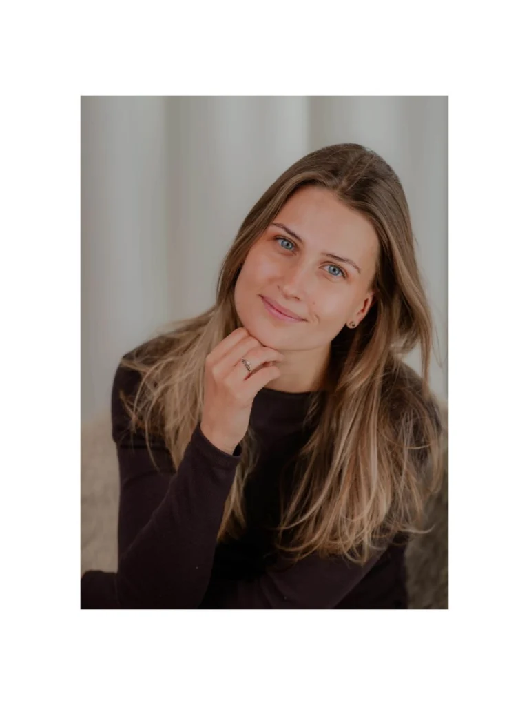 Instagram post from byannedehollander. This post is in position 3.